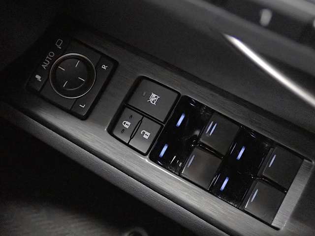 レクサス ＵＸ２５０ｈ ２５０Ｈ Ｆスポーツ ４ＷＤ R2年 (関東) 99