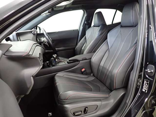レクサス ＵＸ２５０ｈ ２５０Ｈ Ｆスポーツ ４ＷＤ R2年 (関東) 99