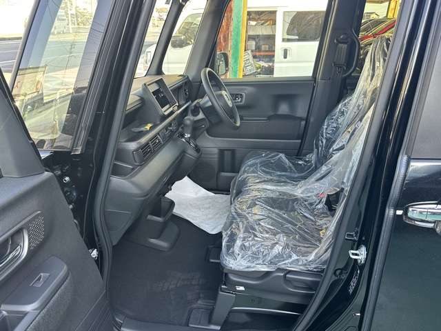 ホンダ Ｎ　ＢＯＸ カスタム ６６０ R7年 (東海) 99