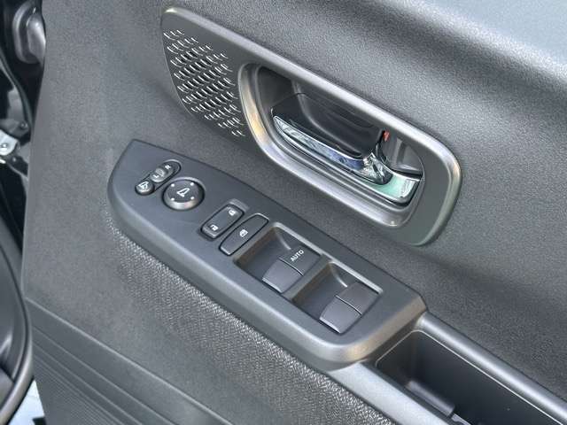 ホンダ Ｎ　ＢＯＸ カスタム ６６０ R7年 (東海) 99