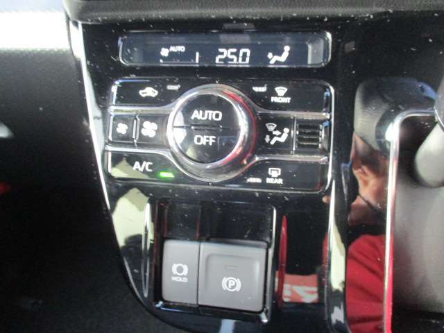 ダイハツ タント ６６０ カスタム ＲＳ ＥＣＯＩＤＬＥ非装着車 R5年 (中国) 99