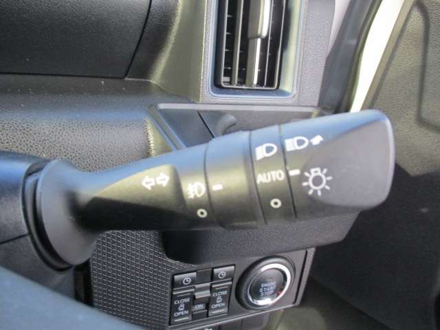 ダイハツ タント ６６０ カスタム ＲＳ ＥＣＯＩＤＬＥ非装着車 R5年 (中国) 99