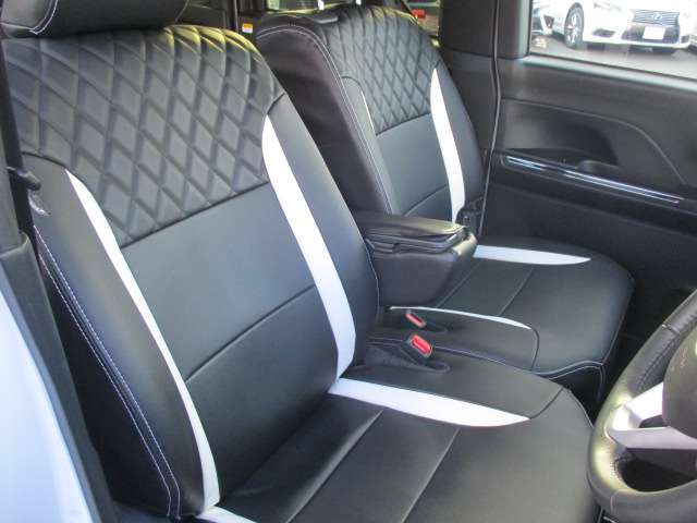 ダイハツ タント ６６０ カスタム ＲＳ ＥＣＯＩＤＬＥ非装着車 R5年 (中国) 99