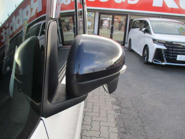 ダイハツ タント ６６０ カスタム ＲＳ ＥＣＯＩＤＬＥ非装着車 R5年 (中国) 99