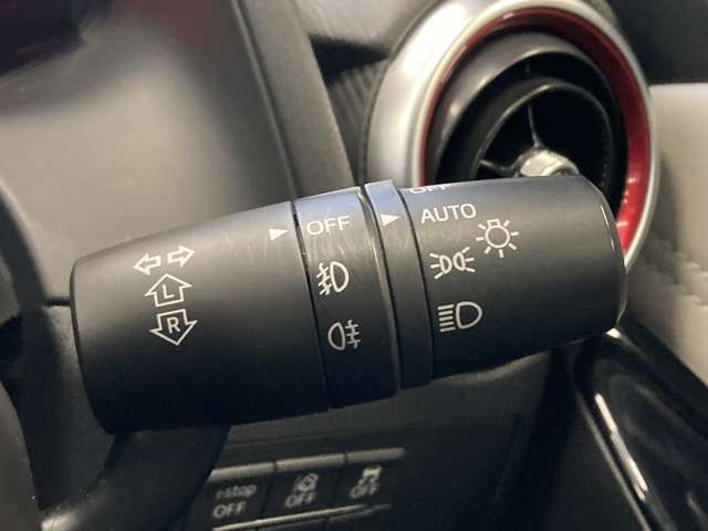 マツダ デミオ １．５ ＸＤ ツーリング Ｌパッケージ ディーゼルターボ ４ＷＤ H29年 (北海道) 99