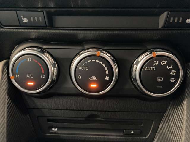 マツダ デミオ １．５ ＸＤ ツーリング Ｌパッケージ ディーゼルターボ ４ＷＤ H29年 (北海道) 99