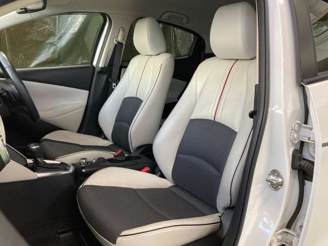 マツダ デミオ １．５ ＸＤ ツーリング Ｌパッケージ ディーゼルターボ ４ＷＤ H29年 (北海道) 99