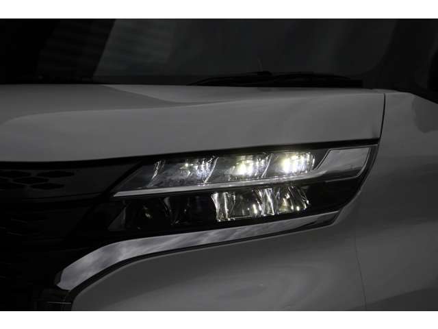 三菱 ｅＫクロス　スペース ６６０ Ｔ R4年 (関東) 99