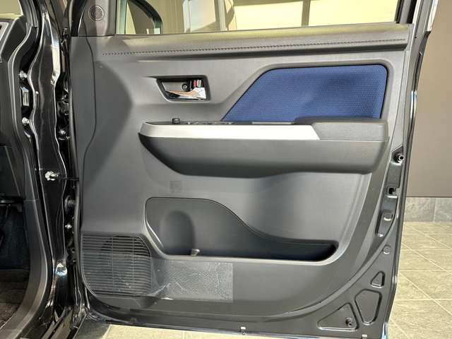 トヨタ ルーミー １．０ カスタム Ｇ－Ｔ R1年 (近畿) 99