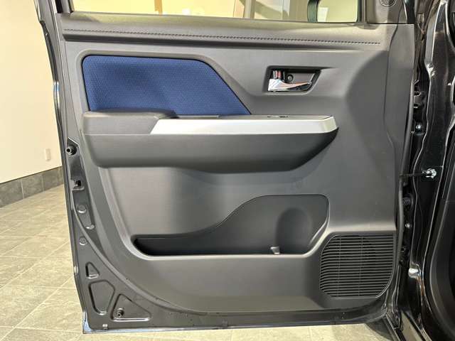 トヨタ ルーミー １．０ カスタム Ｇ－Ｔ R1年 (近畿) 99