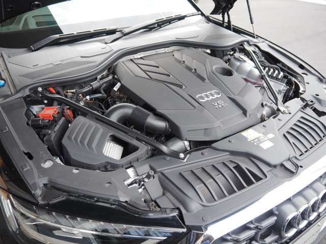 アウディ Ａ８ ５５ ＴＦＳＩ クワトロ ４ＷＤ R5年 (近畿) 99