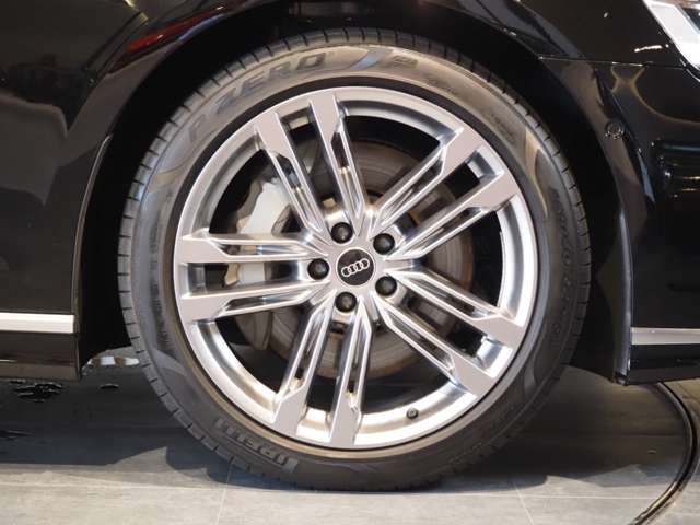 アウディ Ａ８ ５５ ＴＦＳＩ クワトロ ４ＷＤ R5年 (近畿) 99