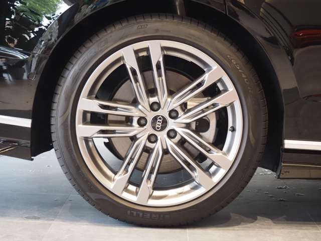 アウディ Ａ８ ５５ ＴＦＳＩ クワトロ ４ＷＤ R5年 (近畿) 99