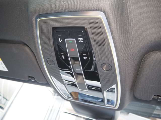 アウディ Ａ８ ５５ ＴＦＳＩ クワトロ ４ＷＤ R5年 (近畿) 99