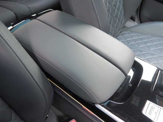 アウディ Ａ８ ５５ ＴＦＳＩ クワトロ ４ＷＤ R5年 (近畿) 99