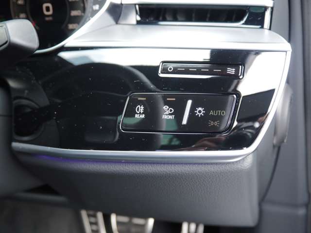 アウディ Ａ８ ５５ ＴＦＳＩ クワトロ ４ＷＤ R5年 (近畿) 99