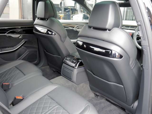 アウディ Ａ８ ５５ ＴＦＳＩ クワトロ ４ＷＤ R5年 (近畿) 99