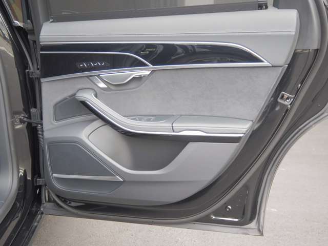 アウディ Ａ８ ５５ ＴＦＳＩ クワトロ ４ＷＤ R5年 (近畿) 99