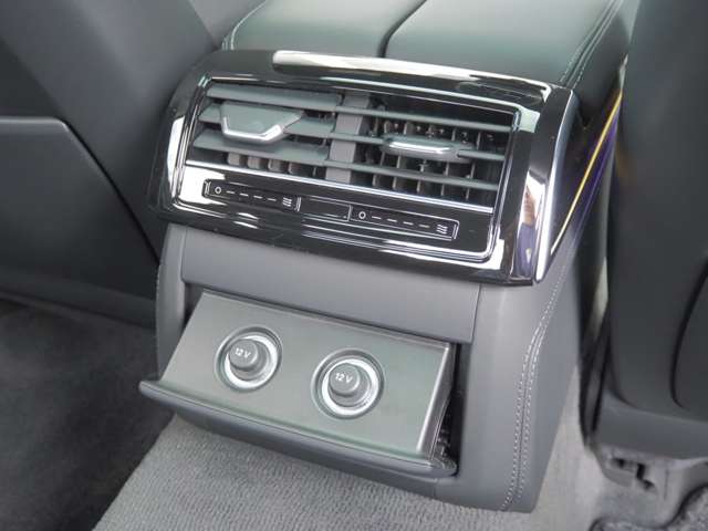 アウディ Ａ８ ５５ ＴＦＳＩ クワトロ ４ＷＤ R5年 (近畿) 99