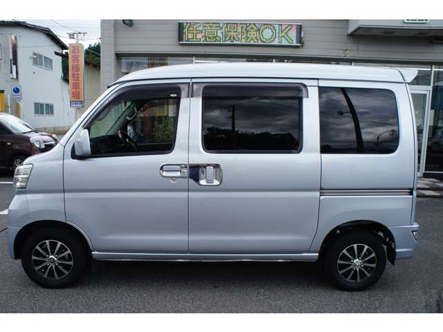 未使用 新車外し 2018 ダイハツ ハイゼット カーゴ ラジオ 小物入れ ダイハツ アトレー/ハイゼットカーゴ（700系(年式：R3.12〜))調