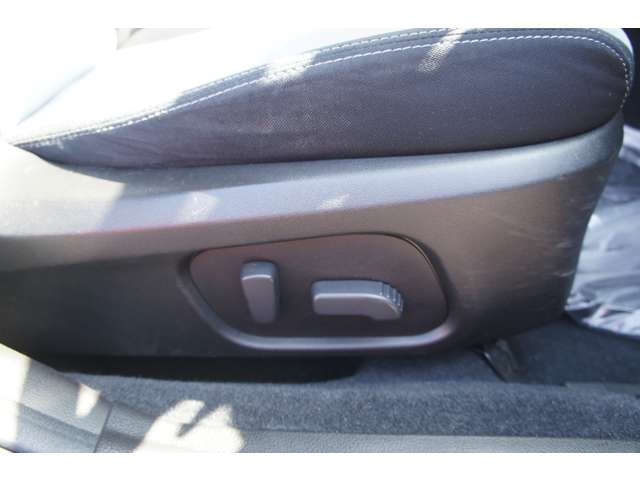 スバル インプレッサスポーツ　ハイブリッド ハイブリッド ２．０Ｉ－Ｌ アイサイト ４ＷＤ H25年 (東北) 99