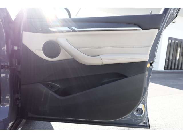 ＢＭＷ Ｘ１ Ｘドライブ １８Ｄ Ｘライン ４ＷＤ R2年 (近畿) 99