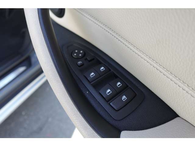 ＢＭＷ Ｘ１ Ｘドライブ １８Ｄ Ｘライン ４ＷＤ R2年 (近畿) 99