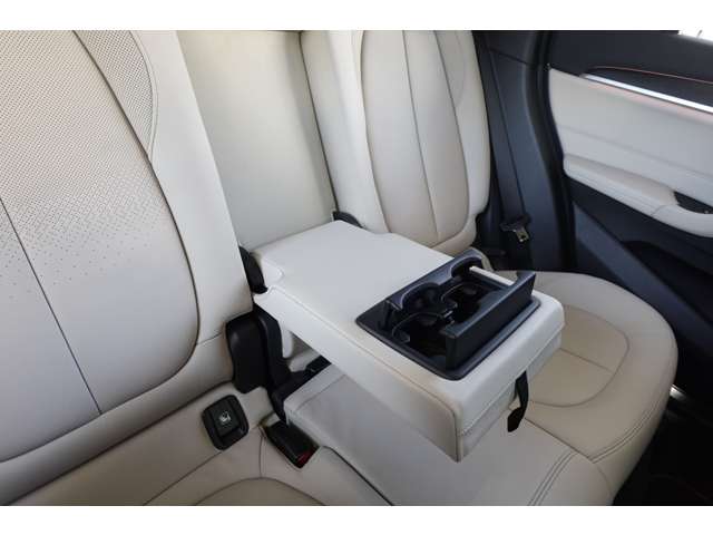 ＢＭＷ Ｘ１ Ｘドライブ １８Ｄ Ｘライン ４ＷＤ R2年 (近畿) 99