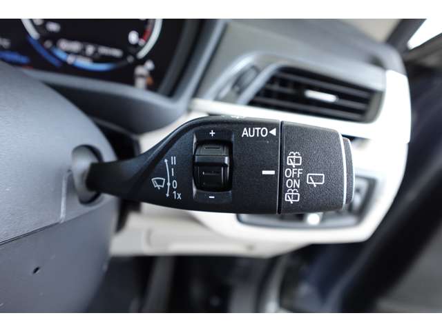 ＢＭＷ Ｘ１ Ｘドライブ １８Ｄ Ｘライン ４ＷＤ R2年 (近畿) 99