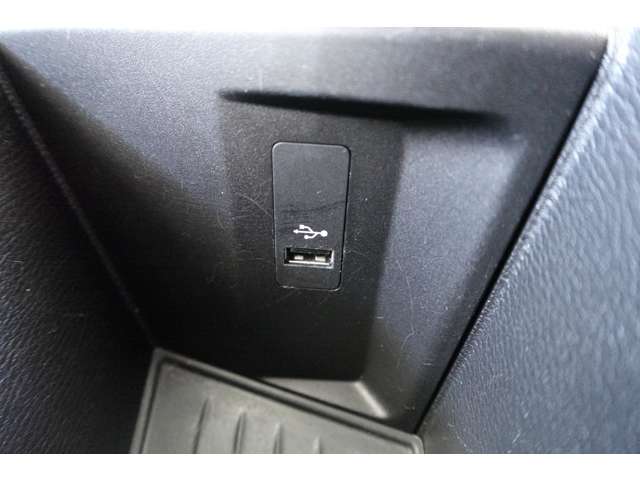 ＢＭＷ Ｘ１ Ｘドライブ １８Ｄ Ｘライン ４ＷＤ R2年 (近畿) 99