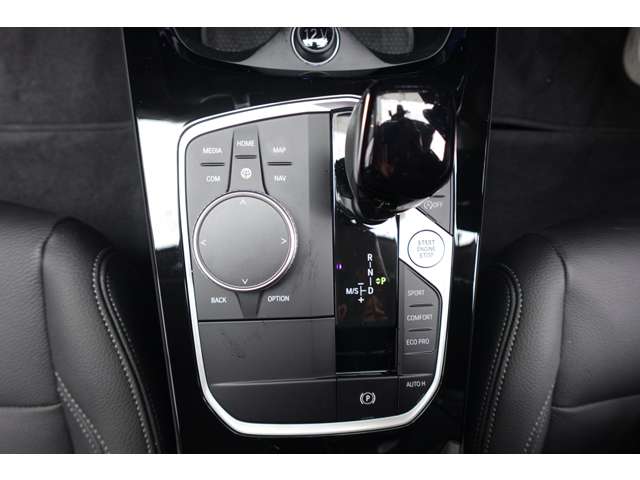 ＢＭＷ １シリーズ １１８Ｄ プレイ ディーゼルターボ R6年 (近畿) 99