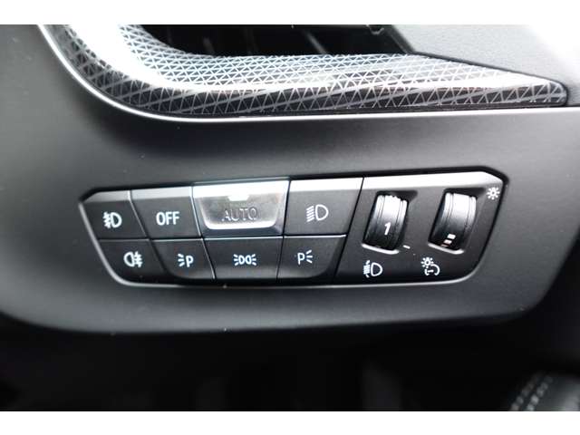 ＢＭＷ １シリーズ １１８Ｄ プレイ ディーゼルターボ R6年 (近畿) 99