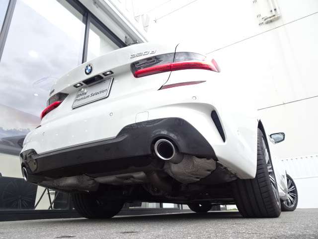 ＢＭＷ ３シリーズ ３２０Ｄ Ｘドライブ Ｍスポーツ ディーゼルターボ ４ＷＤ R1年 (近畿) 99