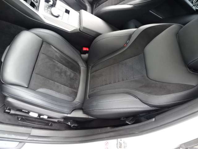 ＢＭＷ ３シリーズ ３２０Ｄ Ｘドライブ Ｍスポーツ ディーゼルターボ ４ＷＤ R1年 (近畿) 99