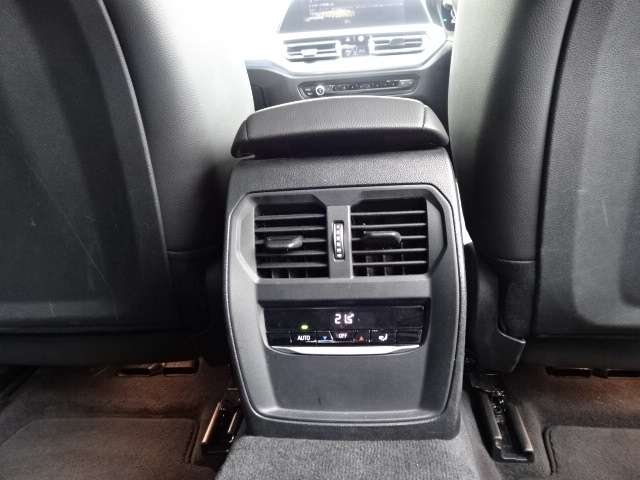 ＢＭＷ ３シリーズ ３２０Ｄ Ｘドライブ Ｍスポーツ ディーゼルターボ ４ＷＤ R1年 (近畿) 99