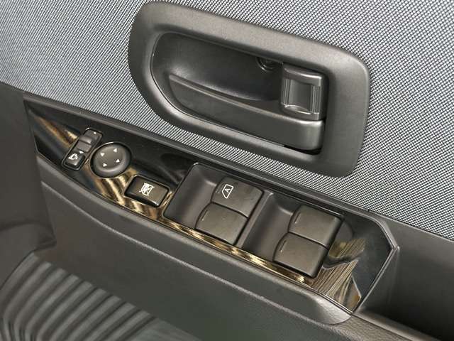 日産 サクラ Ｘ R5年 (東海) 99