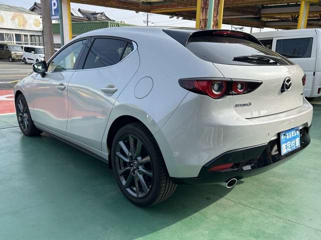 マツダ3ファストバック15Sツーリング カスタム多数 車検R8.4まで 