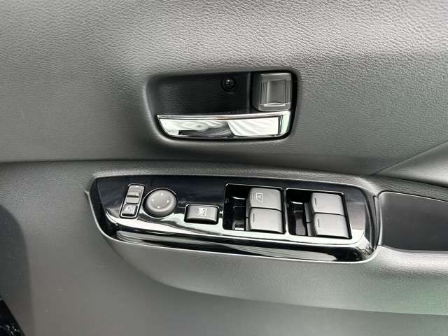 日産 ルークス ６６０ ハイウェイスターＧターボ アーバンクロム R6年 (東海) 99