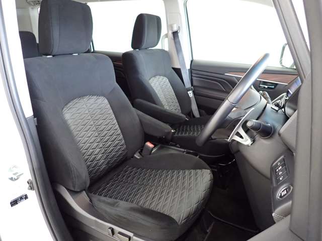 三菱 デリカ　Ｄ：５ ２．２ Ｐ ディーゼルターボ ４ＷＤ R6年 (関東) 99