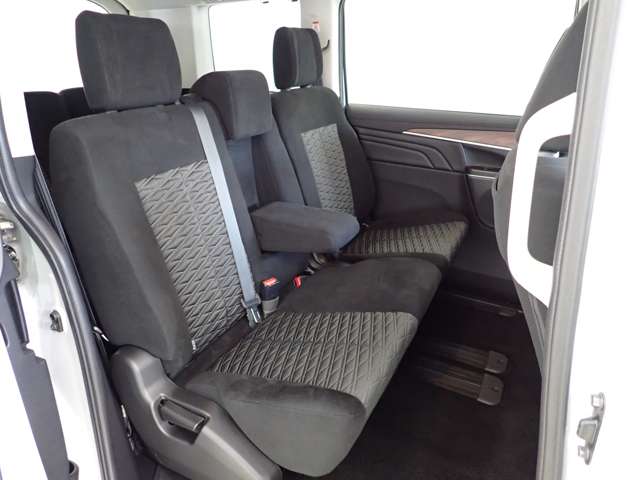 三菱 デリカ　Ｄ：５ ２．２ Ｐ ディーゼルターボ ４ＷＤ R6年 (関東) 99