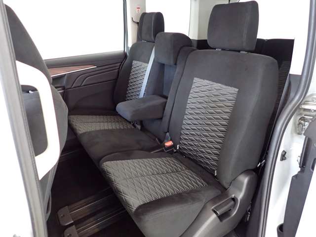 三菱 デリカ　Ｄ：５ ２．２ Ｐ ディーゼルターボ ４ＷＤ R6年 (関東) 99