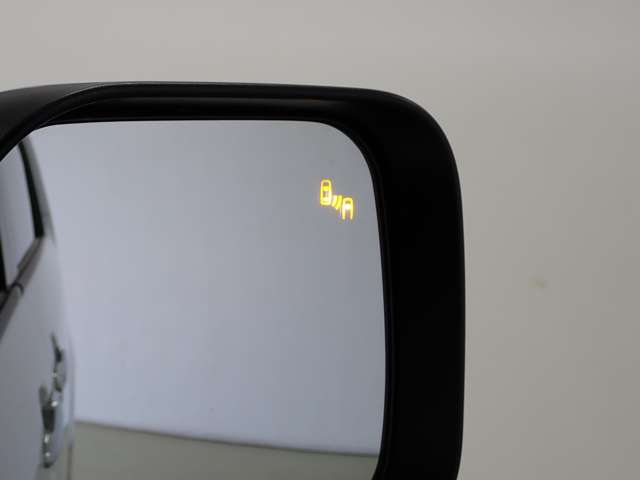 三菱 デリカ　Ｄ：５ ２．２ Ｐ ディーゼルターボ ４ＷＤ R6年 (関東) 99