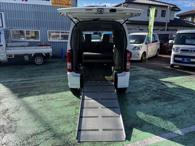 スズキ エブリイワゴン ６６０ ウィズ 車イス移動車 リヤシート付 電動固定式 ４ＷＤ H26年 (関東) 99