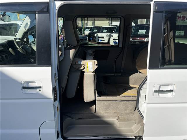 スズキ エブリイワゴン ６６０ ウィズ 車イス移動車 リヤシート付 電動固定式 ４ＷＤ H26年 (関東) 99