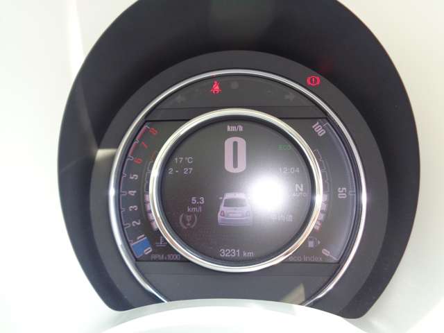 フィアット ５００（チンクエチェント） ツインエア ドルチェヴィータ R4年 (中国) 99