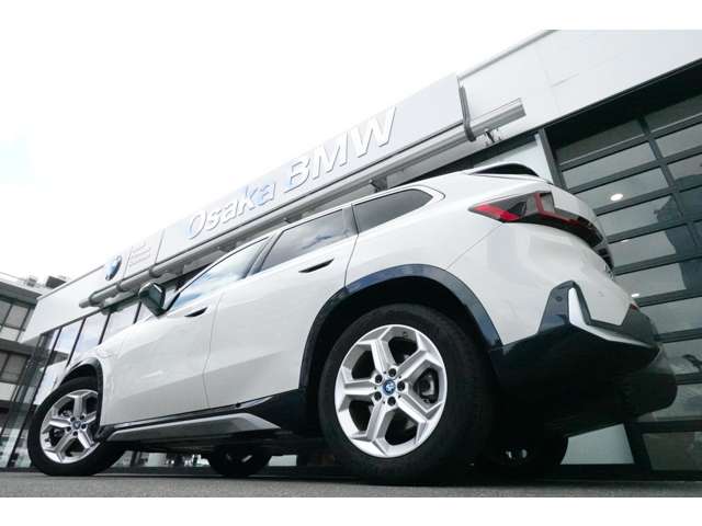 ＢＭＷ ｉＸ１ Ｘドライブ３０ Ｘライン ４ＷＤ R6年 () 99