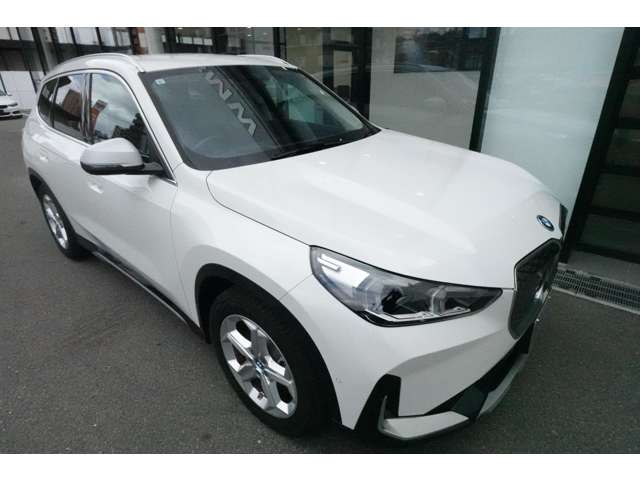 ＢＭＷ ｉＸ１ Ｘドライブ３０ Ｘライン ４ＷＤ R6年 () 99