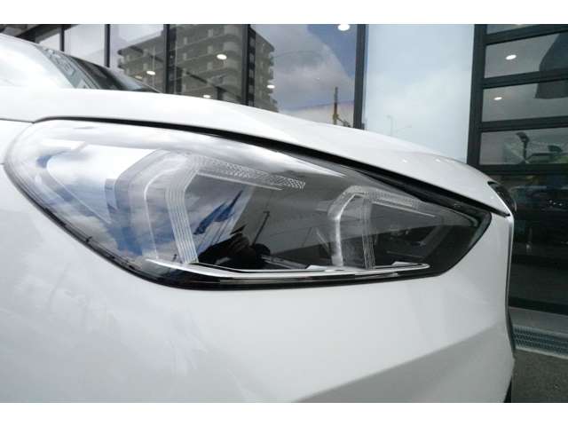 ＢＭＷ ｉＸ１ Ｘドライブ３０ Ｘライン ４ＷＤ R6年 () 99