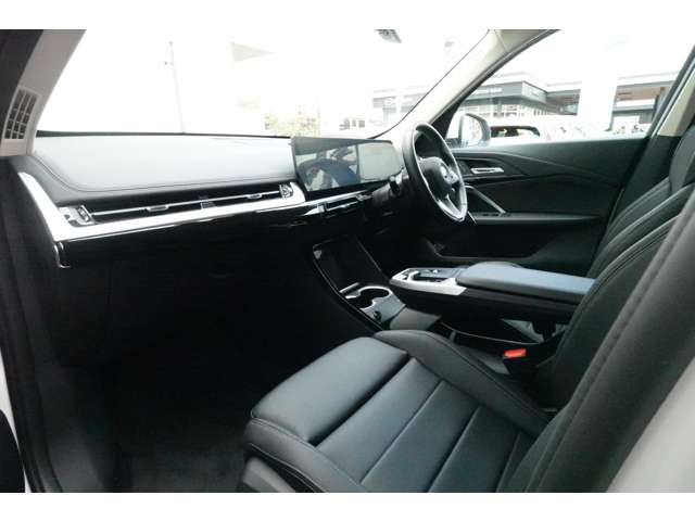 ＢＭＷ ｉＸ１ Ｘドライブ３０ Ｘライン ４ＷＤ R6年 () 99