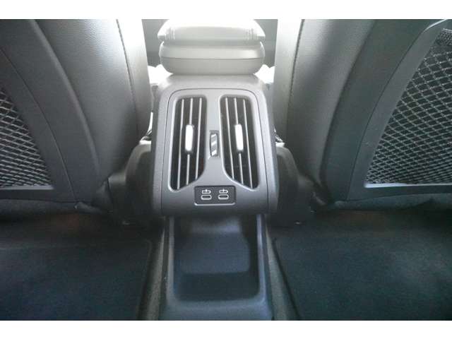 ＢＭＷ ｉＸ１ Ｘドライブ３０ Ｘライン ４ＷＤ R6年 () 99